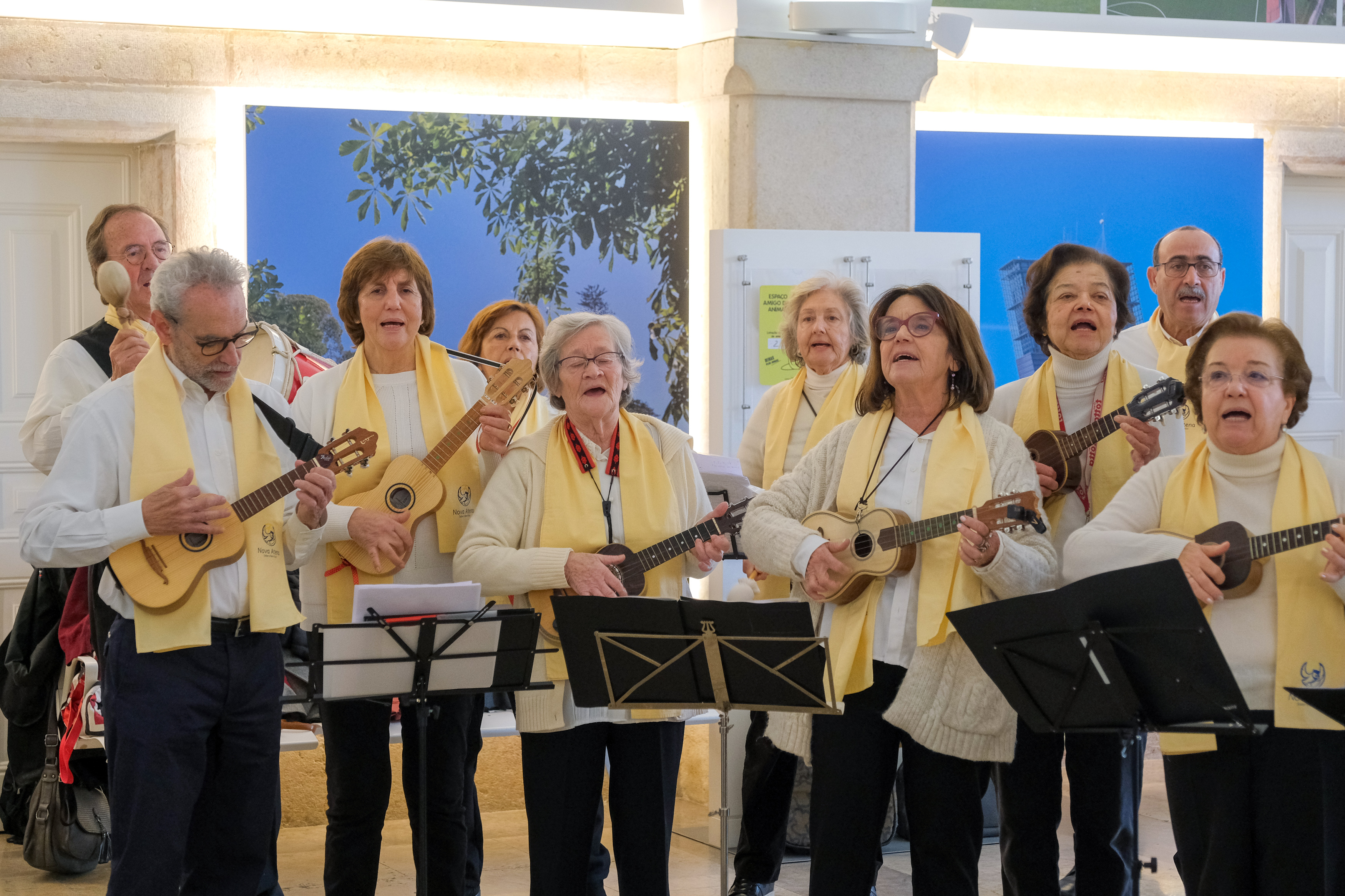 Coro da Nova Atena canta as Janeiras 