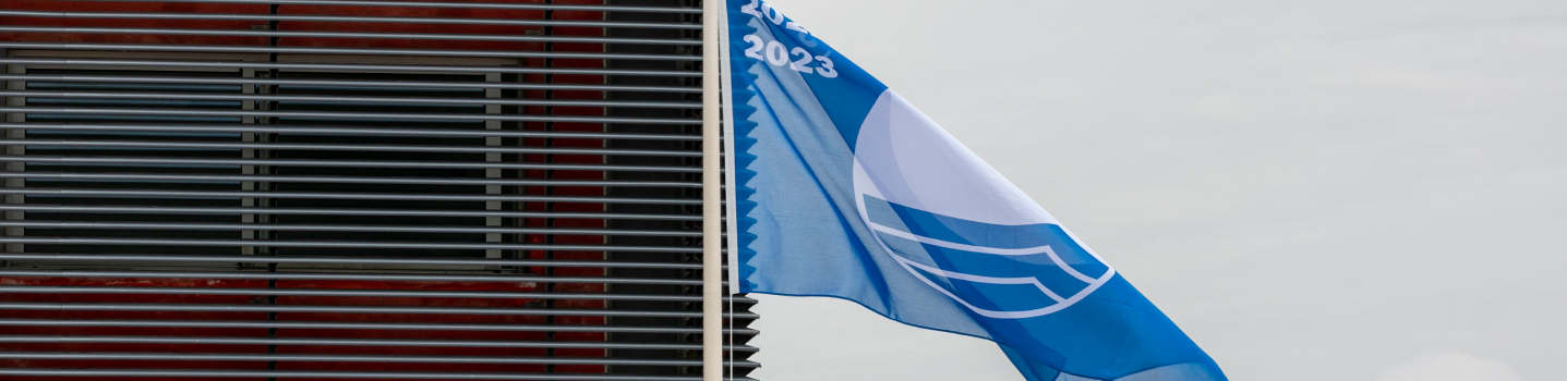Cinco Bandeiras Azuis hasteadas nas Praias e no Porto de Recreio de Oeiras