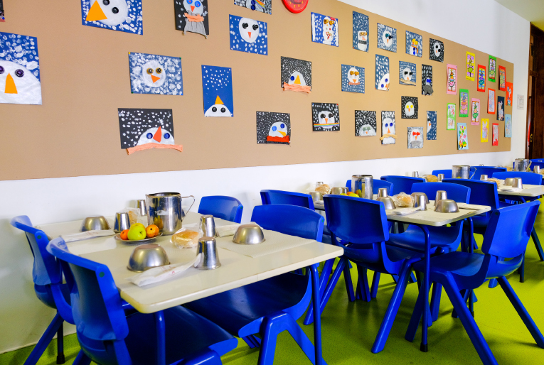 imagem do refeitório escolar