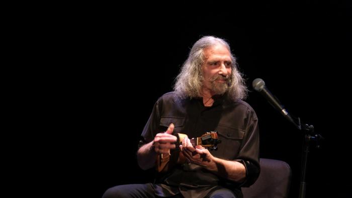 Júlio Pereira sobe ao palco em Carnaxide no ‘Soam as Guitarras 2026’
