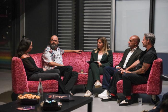 Visita institucional aos Nirvana Studios